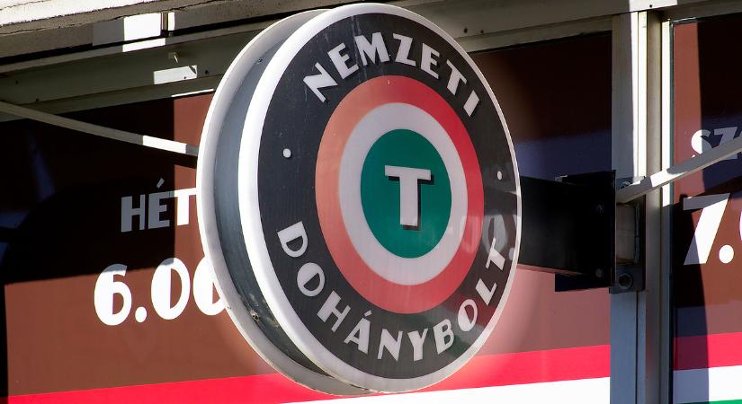 Mi történik a dohányboltokban? Elfordulnak a cigitől a magyarok?
