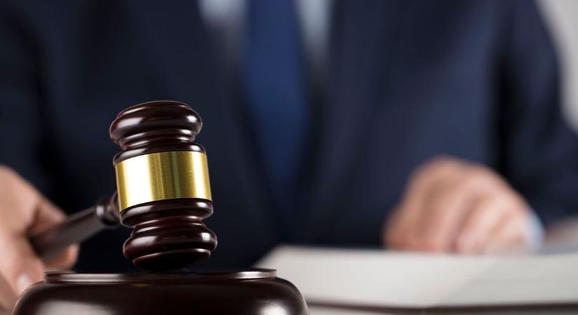 Sokmilliós trükk az utalványokkal, 39 cégvezetőt vádolnak adócsalással