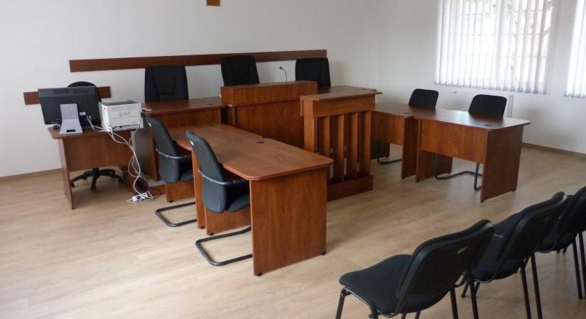 Érvénytelenítették egy házvezetőnő és egy demens férfi házasságát