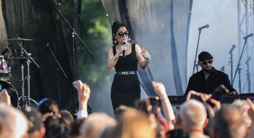 Tűz, kimerültség, könnyek – Kitálalt Nótár Mary