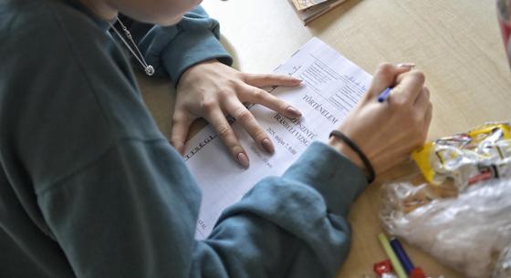 Itt a középszintű történelemérettségi feladatsorának nem hivatalos megoldása