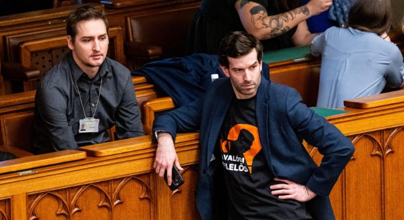 Fekete-Győr András kilép a Momentumból, ha a párt elindul a jövő évi választáson
