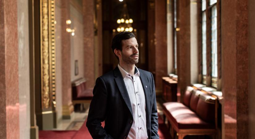 Lánczi Tamás indulásra buzdítja a Momentumot, Fekete-Győr szerint ez bizonyítja, jó úton járnak