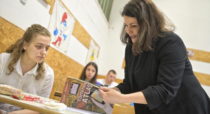 Érettségi 2025: az összes feladatlap és megoldás egy helyen