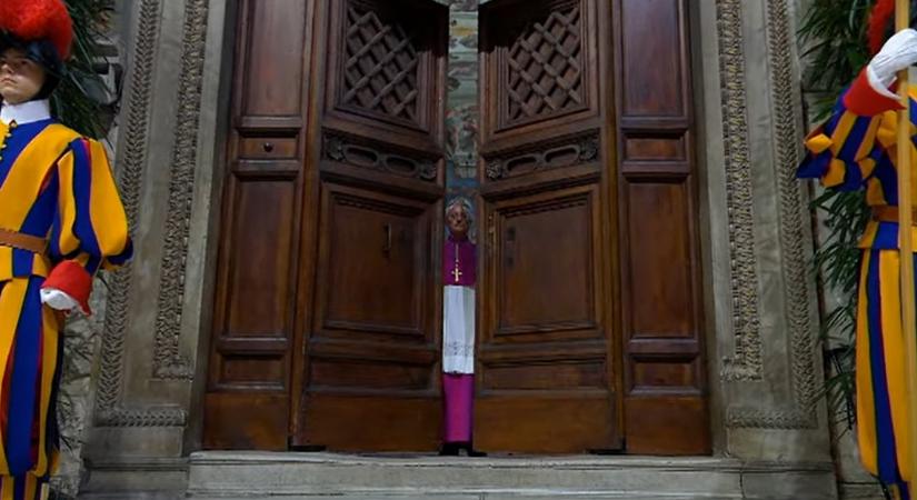 "Extra omnes!" – megkezdődött a konklávé