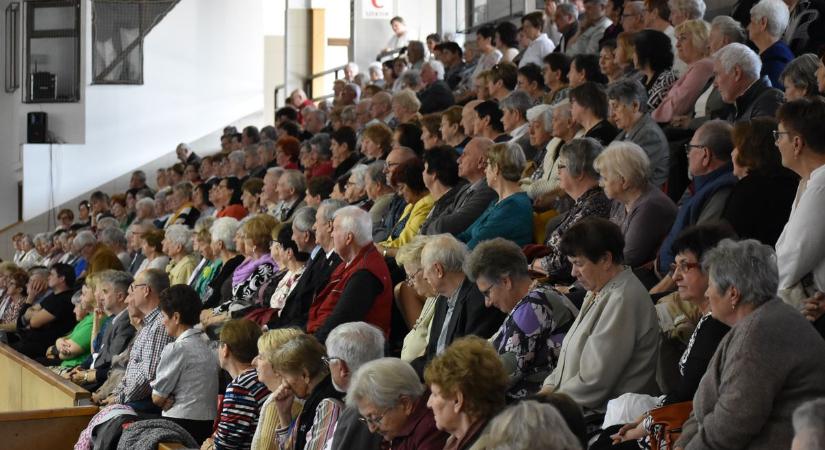 Örömhír sokaknak: jön az áfa-visszatérítés a nyugdíjasoknak
