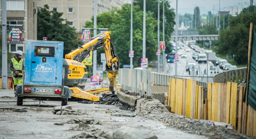 Lőttbeton biztosítja a Flórián téri felüljárót – képek