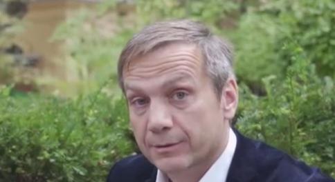 Több száz millió forintot küldhettek a DatAdat leányvállalatához közvetlenül Magyar Péter feltűnése előtt  videó