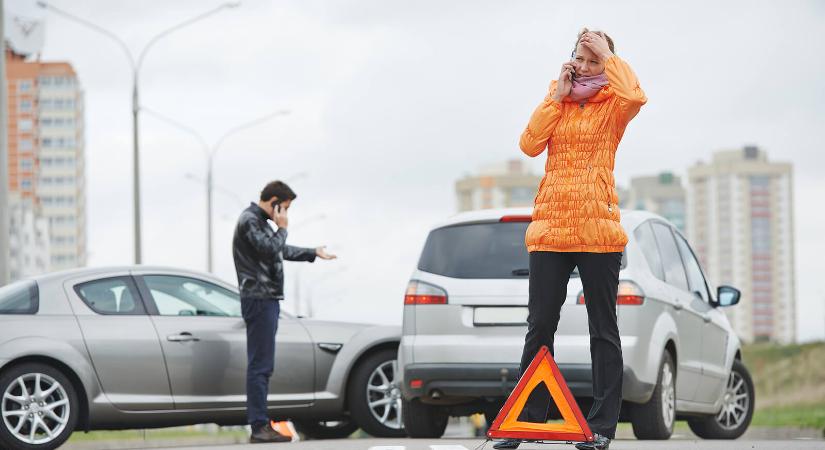 Közúti baleset történt: hogy kell intézni kárbejelentést?