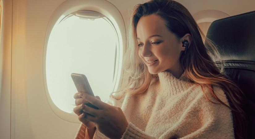 Ezért hívj mindig légiutas-kísérőt, ha a telefonod beesik az ülések közé