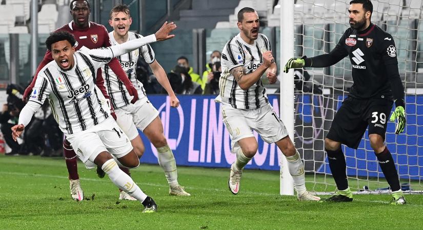 A Juventus sztárja énekelve ünnepelte a Schalke történelmi győzelmét - videó