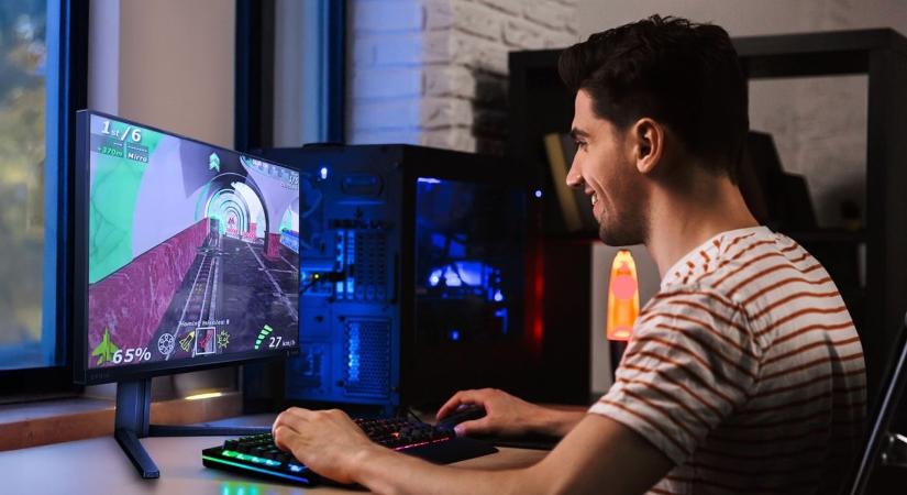 Játékra optimalizált kicsi monitort pakolt le az asztalra a Philips