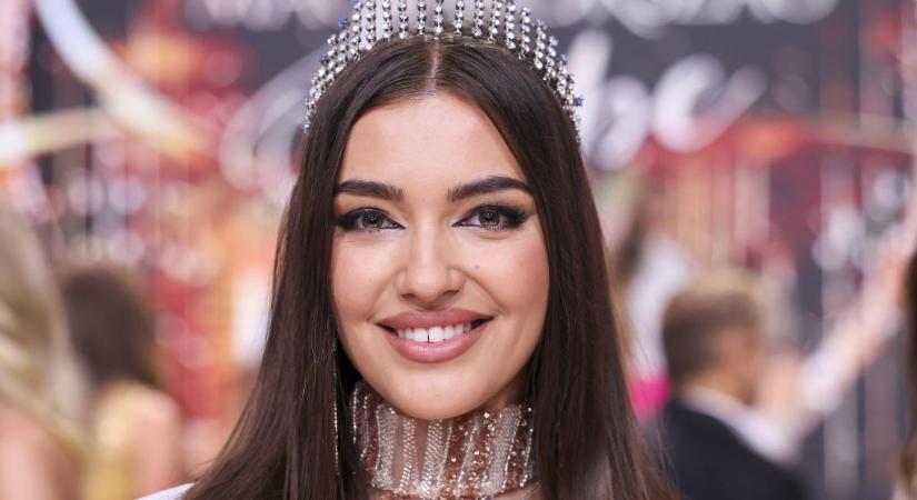 Magyarul tanította a Miss World világverseny résztvevőit Magyarország Szépe, Katzenbach Andrea