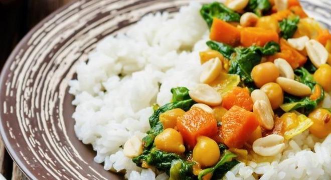 Csicseris curry színesen, gyorsan és kiadósan