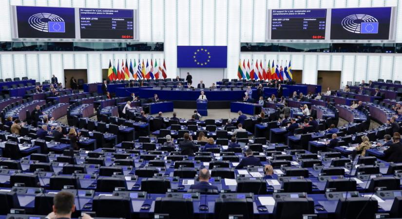 Dömötör Csaba: Turbófokozatba kapcsolt az Európai Parlament