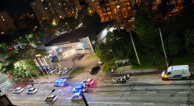 Roncsderbit hagyott a háta mögött az ámokfutó, akit Füzesabonynál kaptak el, egy rendőr is megsérült - videón az üldözés