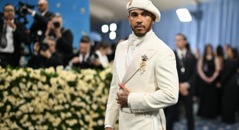 Lewis Hamilton inspiráló nappalija – modern otthon, retro és vintage hangsúllyal