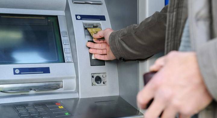 Indul az ATM-invázió, meglepő helyre kerülnek az első új bankautomaták
