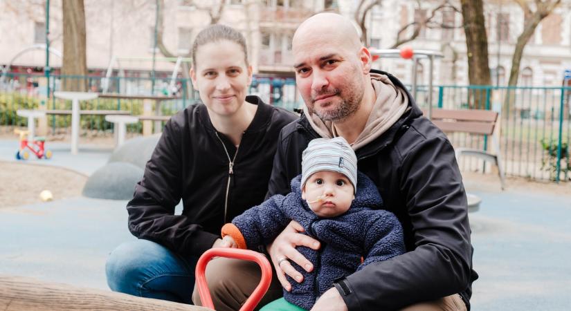 Egy ország szurkol! A születésnapján kaphatja meg az életmentő kezelést Ágoston, a leukémiás kisfiú
