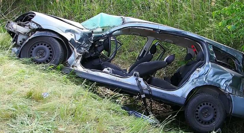 Fiát vitte halálba a pesti sofőr: fékezés nélkül hajtottak egy kombájnnak