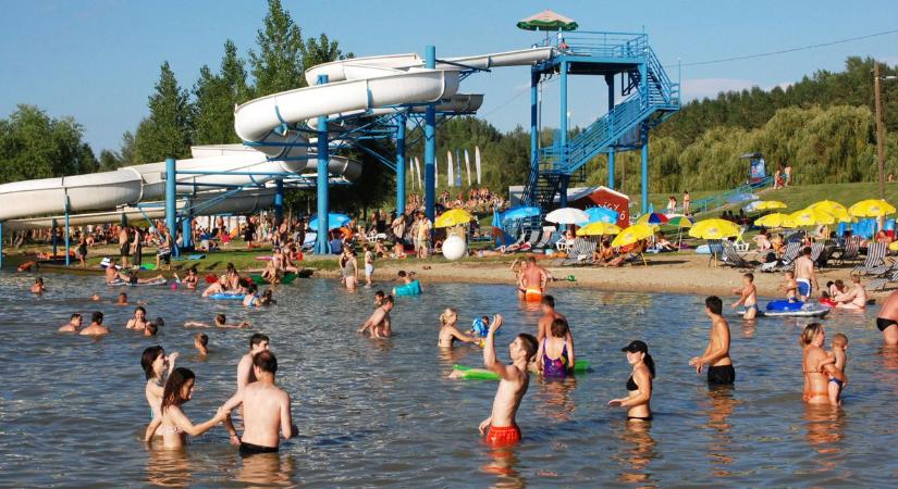 Betámadták a nyaralópiacot a Tisza-tavi ingatlanok, hihetetlen árakra készüljenek a vevők – galériával