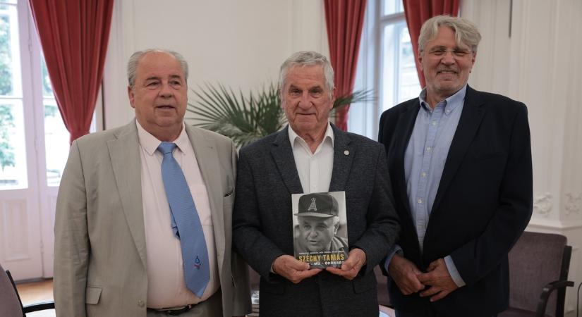 Versenyzői többsége lelki beteg: elképesztő vádakat fogalmazott meg Széchy Tamásról a korábbi úszófőtitkár