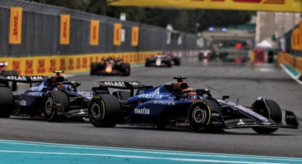 Cáfolja a Williams, hogy Albon szembement a csapat utasításával