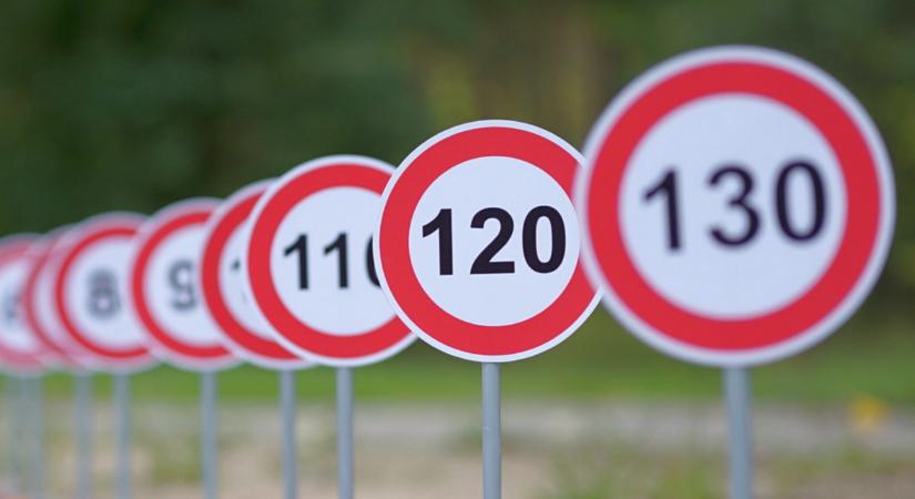 Mindenki véleményt mondhat az új KRESZ-ről