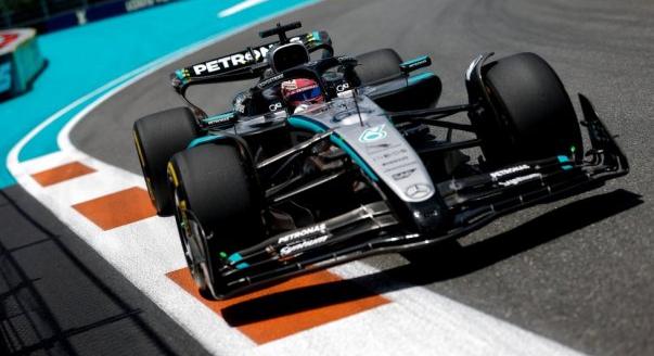 Feltűnőbb fejlesztésekkel készül a Mercedes