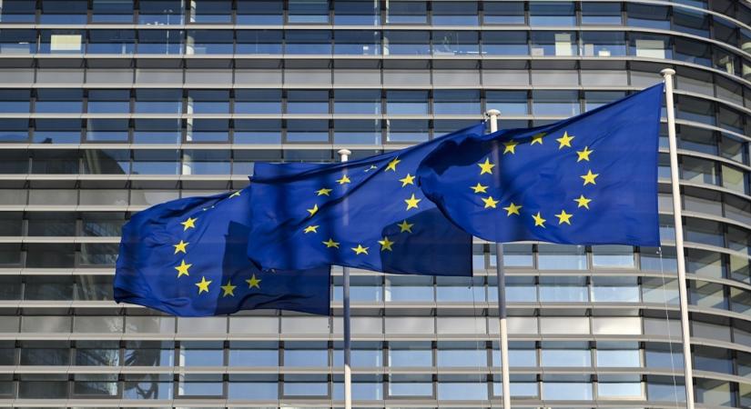 EP: azonnal véget kell vetni az ukrán gyerekek elhurcolásának