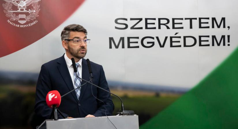 „Erős hadsereg tudja csak garantálni Magyarország biztonságát”