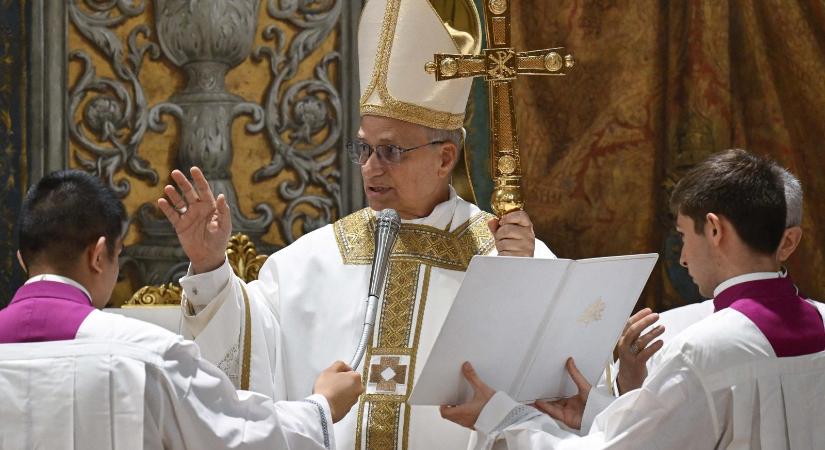 Az alázat fontosságát hangsúlyozta az első, általa celebrált pápai misén XIV. Leó