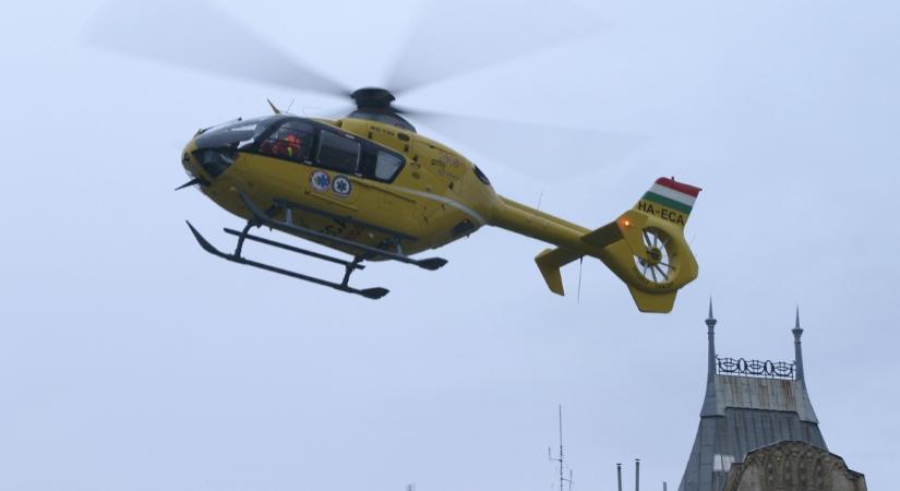 Halálos baleset történt Piliscsabánál, mentőhelikoptert is riasztottak a helyszínre