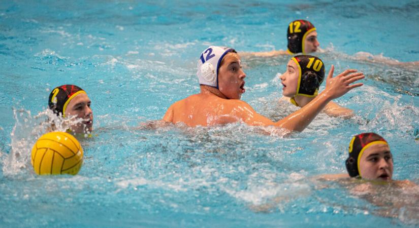Fölényes győzelmek után játszanak ismét itthon a fiatal vízilabdázók