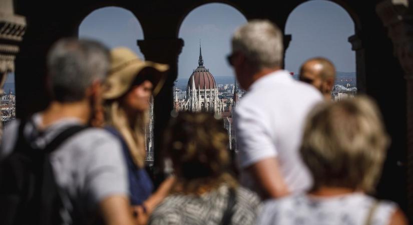 Folytatódik az imázsépítés - Ismét világsztárok népszerűsítik Magyarországot