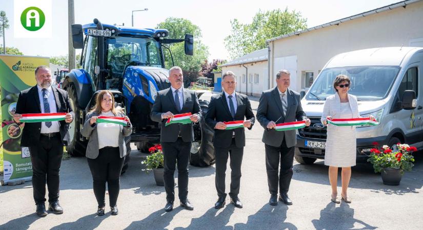 Több mint 980 milliós fejlesztés a kenderesi agrárképzésben