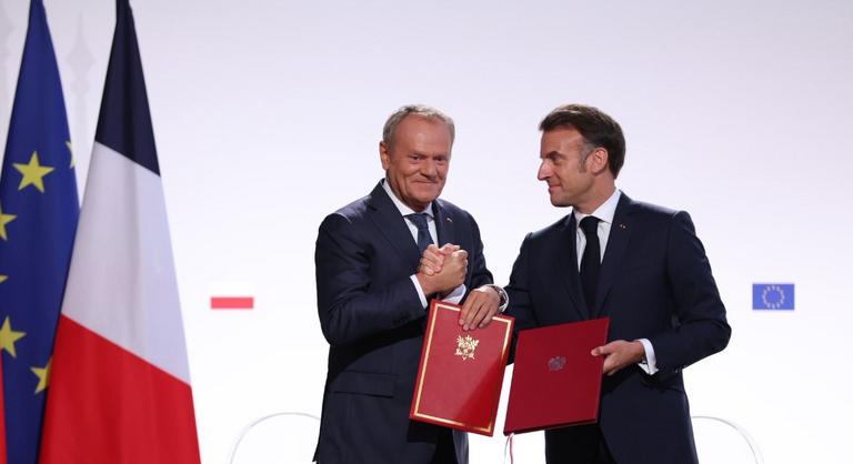 Kölcsönös segítségnyújtásról állapodott meg Emmanuel Macron és Donald Tusk