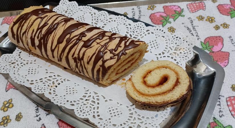 Lekváros piskótatekercs - retró emlék