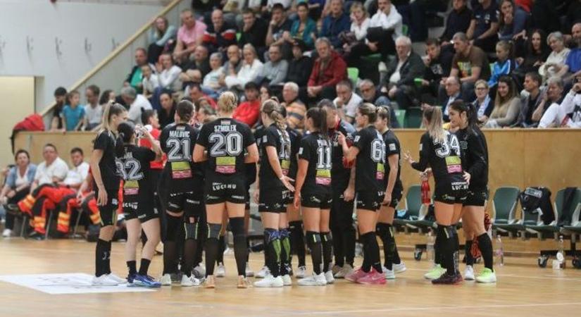 A sárvári fürdőn töltődtek fel az SZKKA-s lányok - fotók