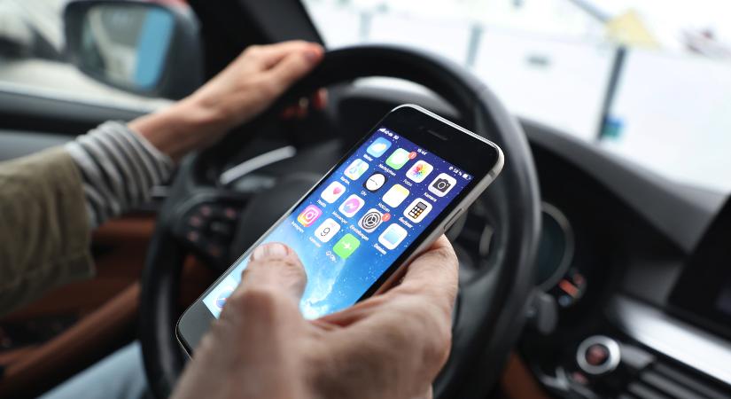 Az iPhone gyártója autót készít a Mitsubishinek