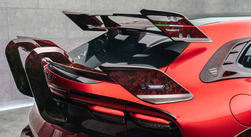 Annyi spoiler van ezen a szerencsétlen Ferrarin, hogy azt bármilyen lakótelepi tuner megirigyelné