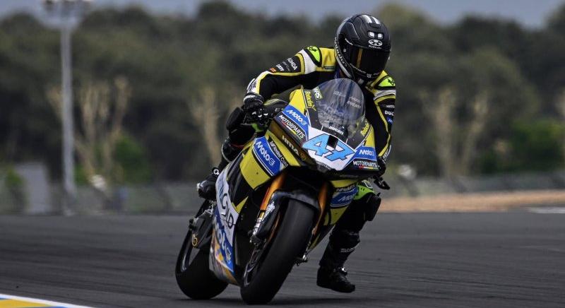 Top 10-es eredménnyel és dupla pontszerzéssel debütált a MotoE vb-n Varga Tibor