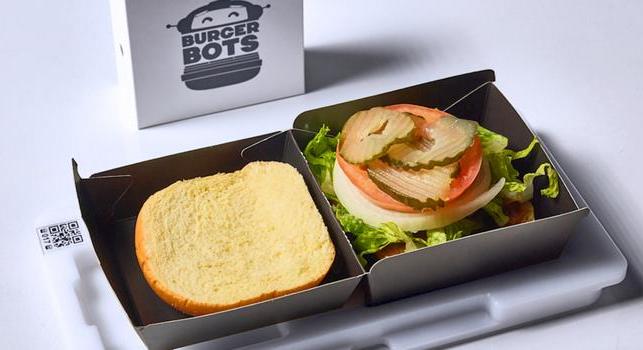Videó: Robotok készítik a hamburgert egy kaliforniai étteremben