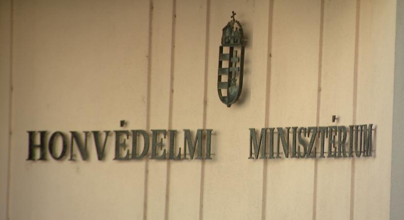 Magyar Péter lemondta a Honvédelmi Minisztérium elé szervezett tüntetését