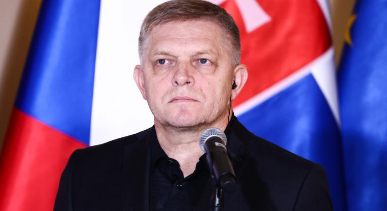 Komáromban is tüntettek Robert Fico oroszbarát politikája ellen