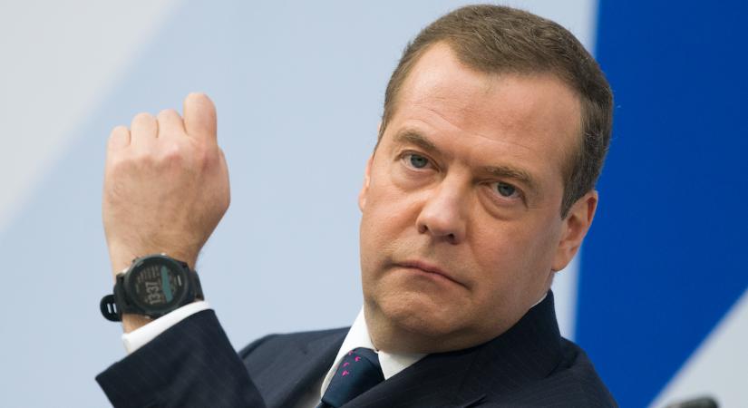 Dmitrij Medvegyev nyomdafestéket nem tűrő hangnemben üzent a Nyugatnak