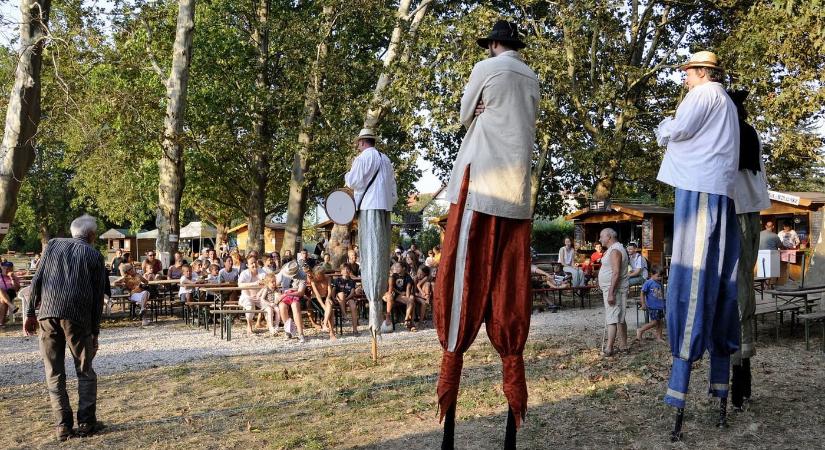 Falunap és gyereknap 2025 Ábrahámhegy