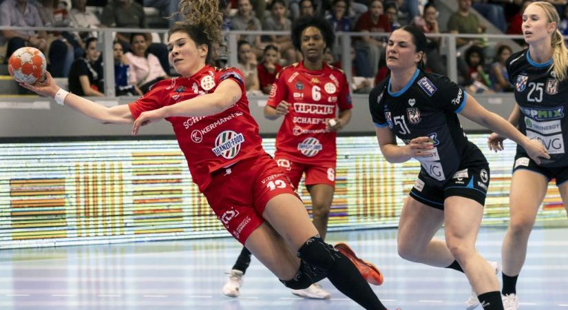 Győzelemmel ünnepelte kupagyőztes legendáit a DVSC női kézilabdacsapata