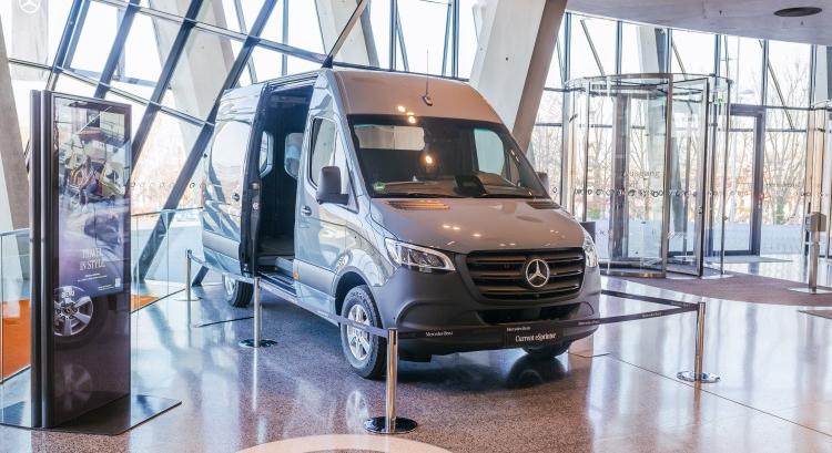 30 év a Mercedes-Benz Sprinterrel