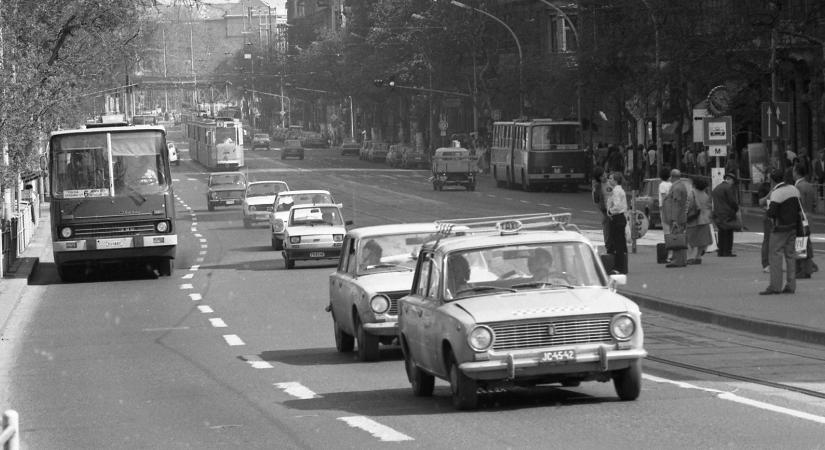 Vagy nagyon más volt a közlekedés 1982-ben, vagy ez az oktatófilm színezte kicsit a valóságot